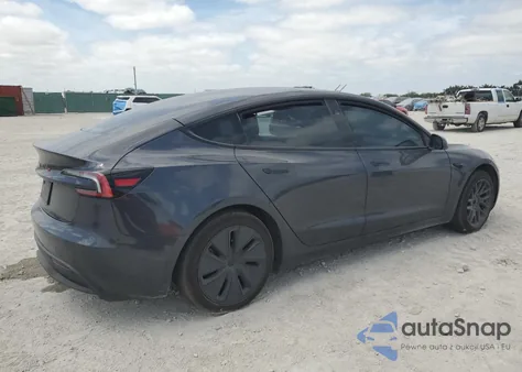2024 Tesla Model 3 z USA, uszkodzony, nr VIN 5YJ3E1EA8RF749228